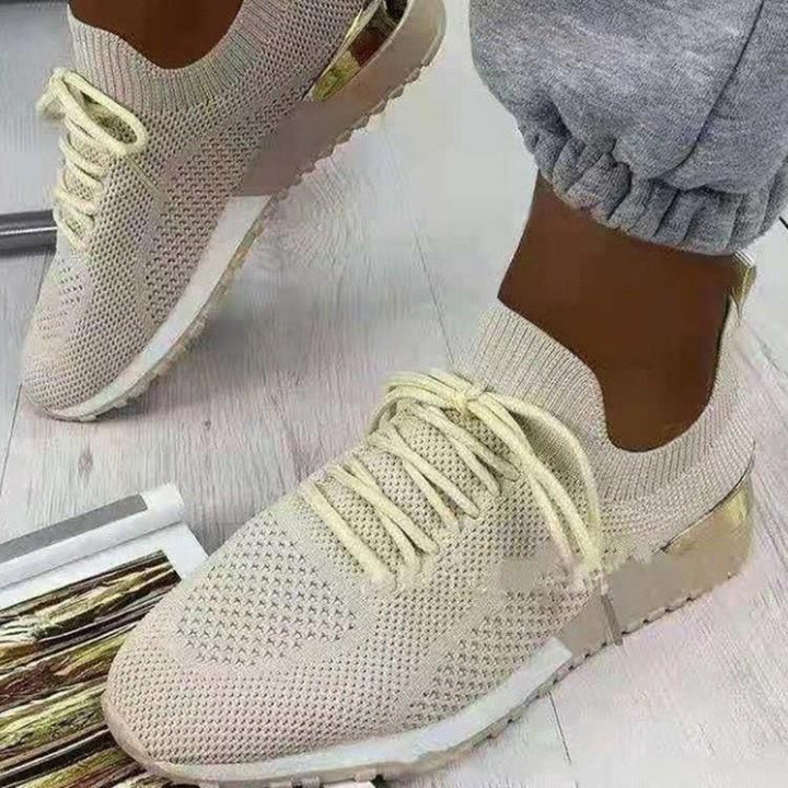 Dame Åndbar Lifestyle Sneakers med højt fleksibelt strikoverdel og skridsikker sål Stilla
