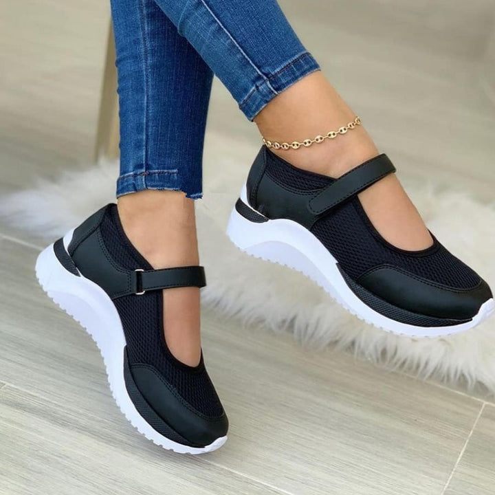 Dame Komfortable Sneakers med åndbart netmateriale og justerbar rem Stilla