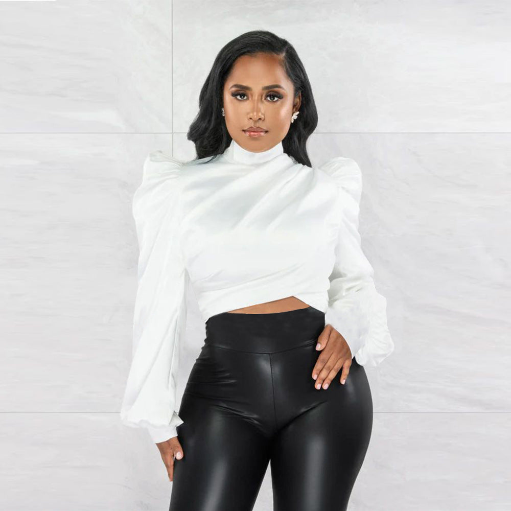 Dame mode Cropped top med puffærmer og høj krave Stilla