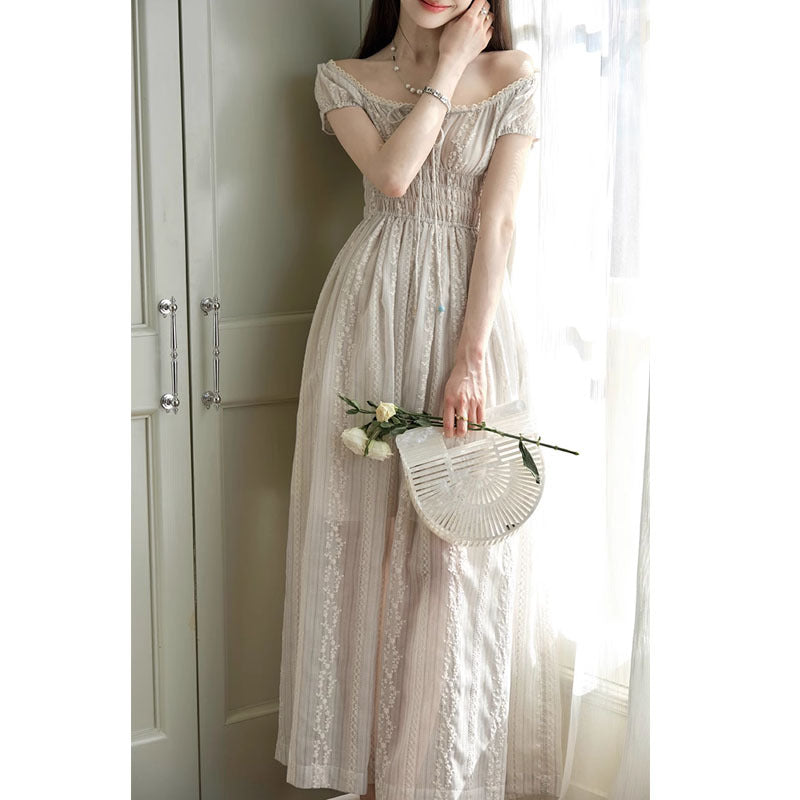 Dame Off-Shoulder Broderet Maxi-Kjole med Volantdetaljer Stilla