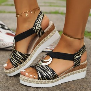 Dame Wedge-sandaler med trendy rebrem og moderigtigt remdesign Stilla