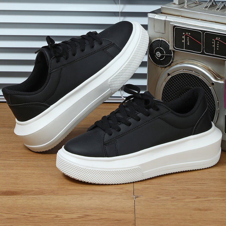 Dame Behagelige og fashionable Plateau-Sneakers Stilla