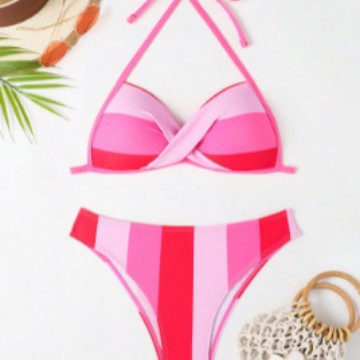Dame bikini-sæt med innovativt twist-design og høj benudskæring Stilla