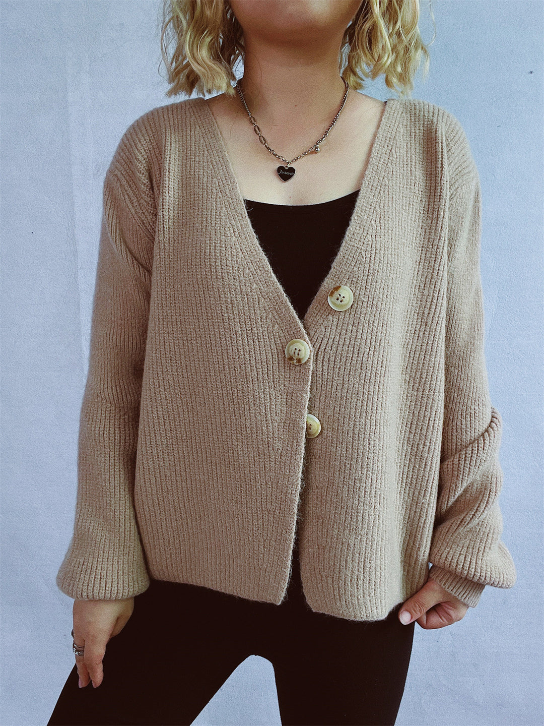 Damer hyggelig cardigan med store knapper og struktureret design Stilla
