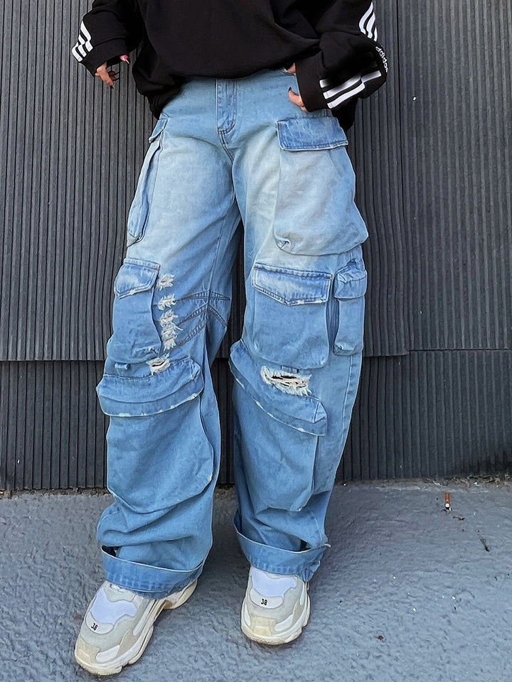Dame Cargo-Jeans i afslappet oversized snit med unikke destroyed-detaljer Stilla