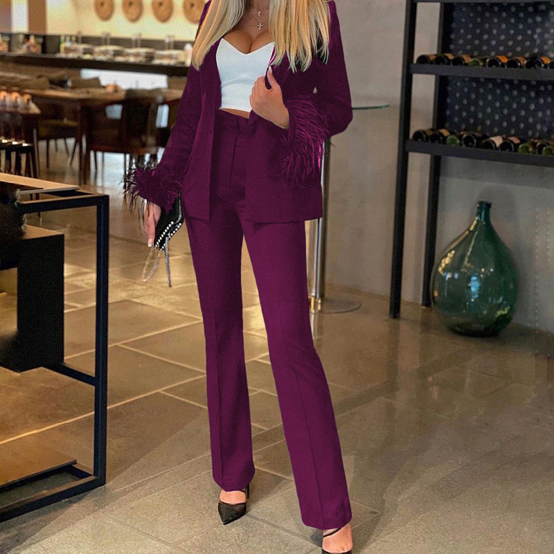 Dame Elegant Blazer-sæt med fjer og smal pasform Stilla