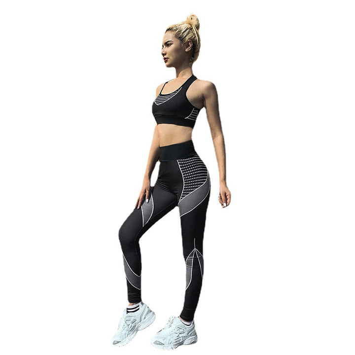 Dame sporty træningssæt med højtydende bh og tætsiddende leggings Skovae