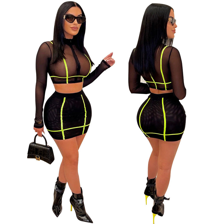 Dame sæt bestående af crop top og figursyet mini skirt med gennemsigtige detaljer Stilla