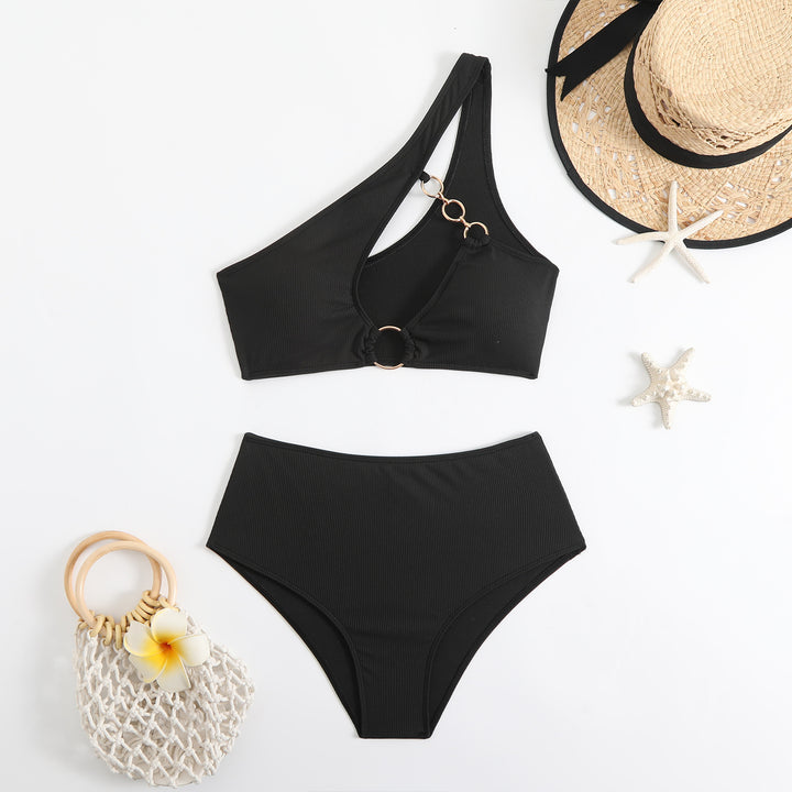 Dame bikini-sæt med asymmetrisk stropdesign og elegant ringdetalje Skovae