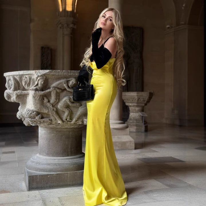Dame Elegant lang kjole med raffineret bustier-design og flydende nederdel Skovae
