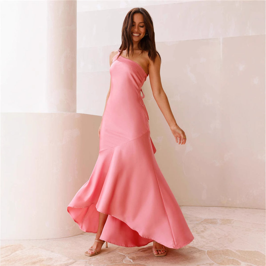 Kvinder Elegant Maxi Kjole med Asymmetrisk Strop og Flydende Stof Stilla