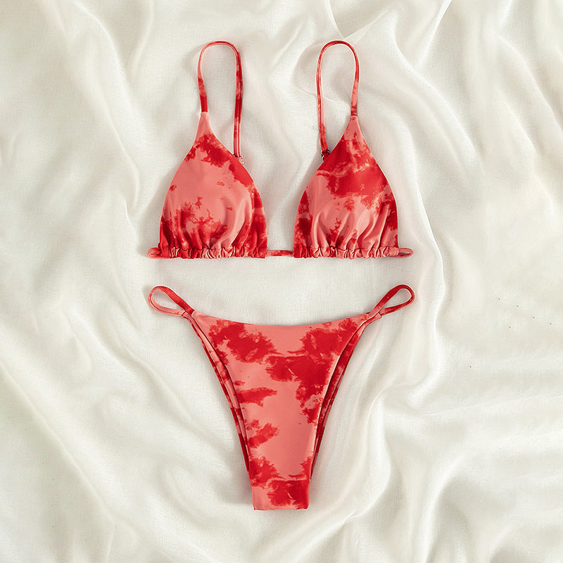 Dame triangel-bikini med justerbare stropper og smart batikmønster Skovae