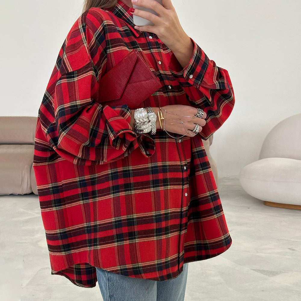 Dame ternet skjorte i afslappet oversize-stil Stilla