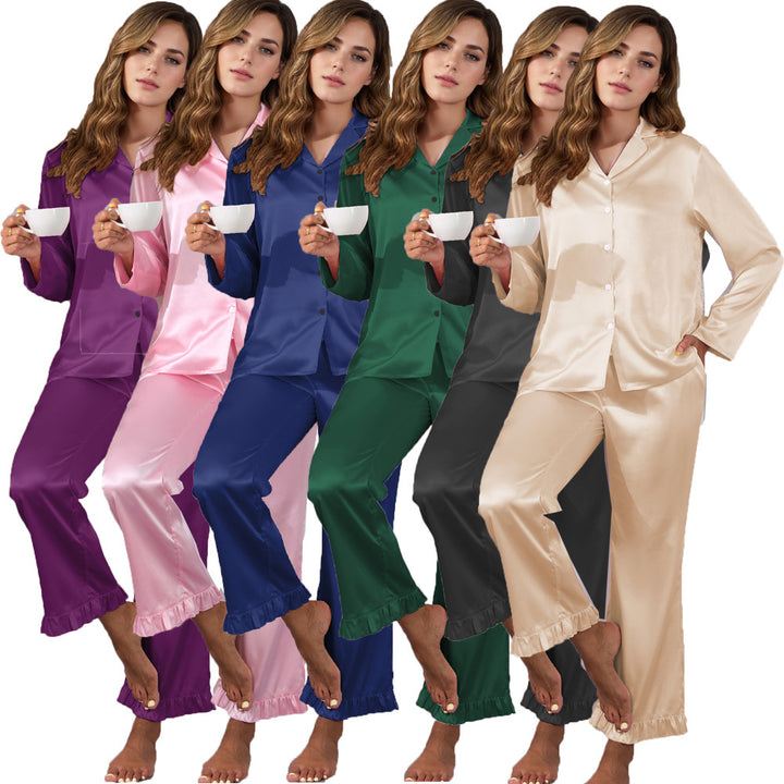 Dame Satin Pyjama-Sæt med raffineret knapliste og flæsekant Stilla