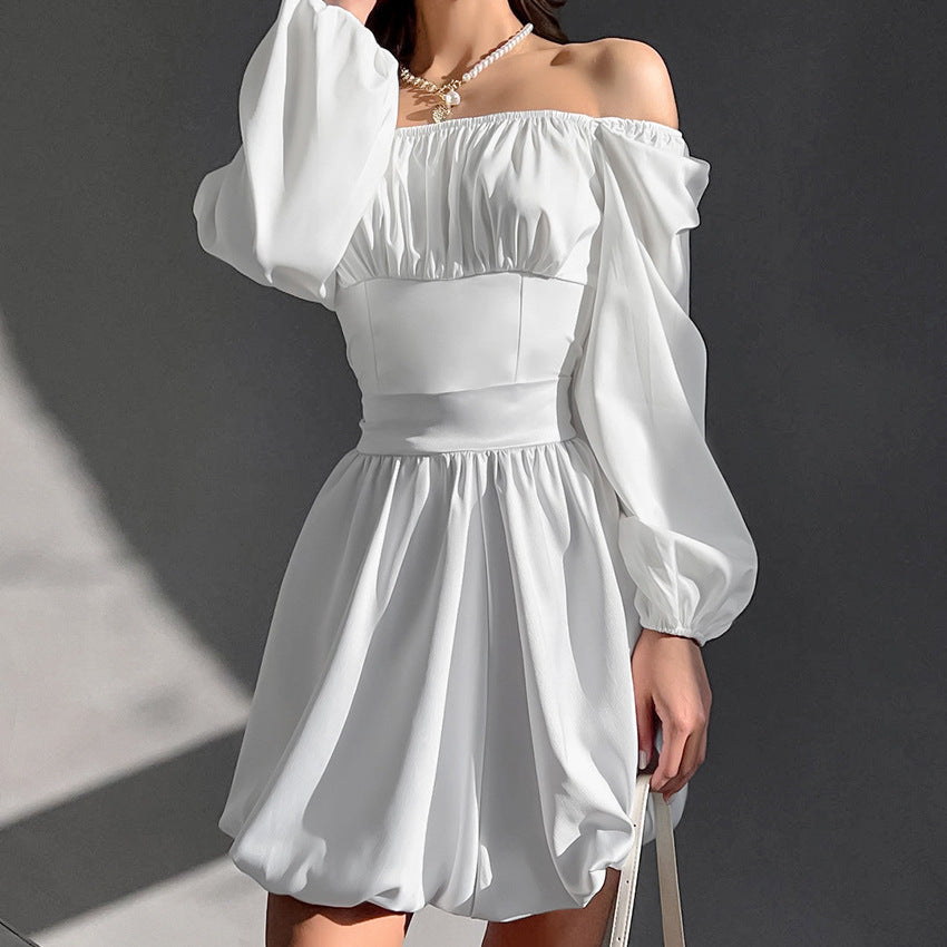 Dame Off-Shoulder Miniklæd med voluminøse ærmer og taljebånd Stilla