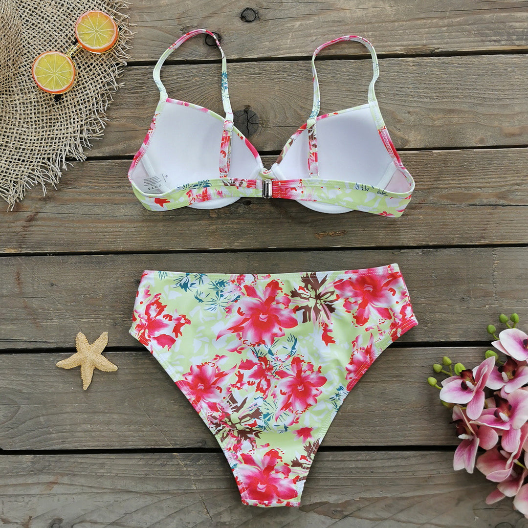Dame Bikini-sæt med justerbare stropper og legende knude-detalje Stilla