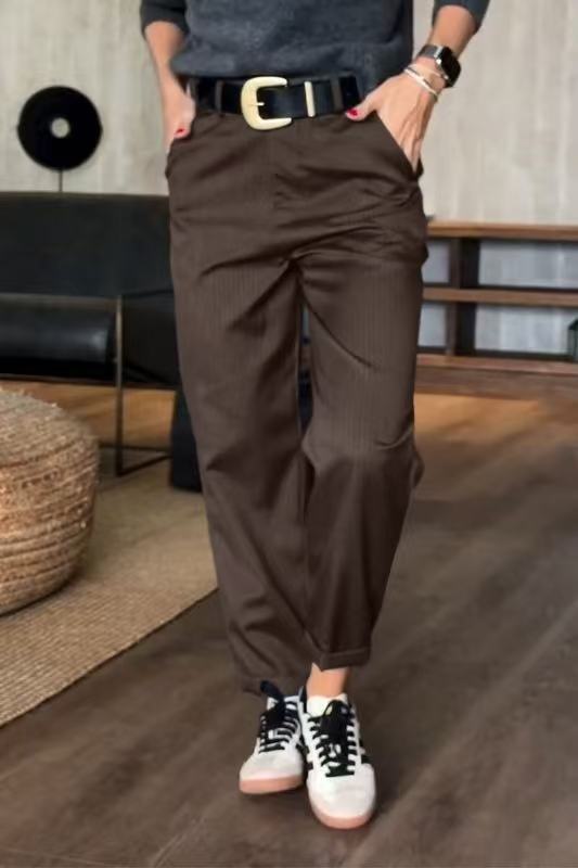 Dame klassisk chinos med bred ben og elegant pressefold Stilla