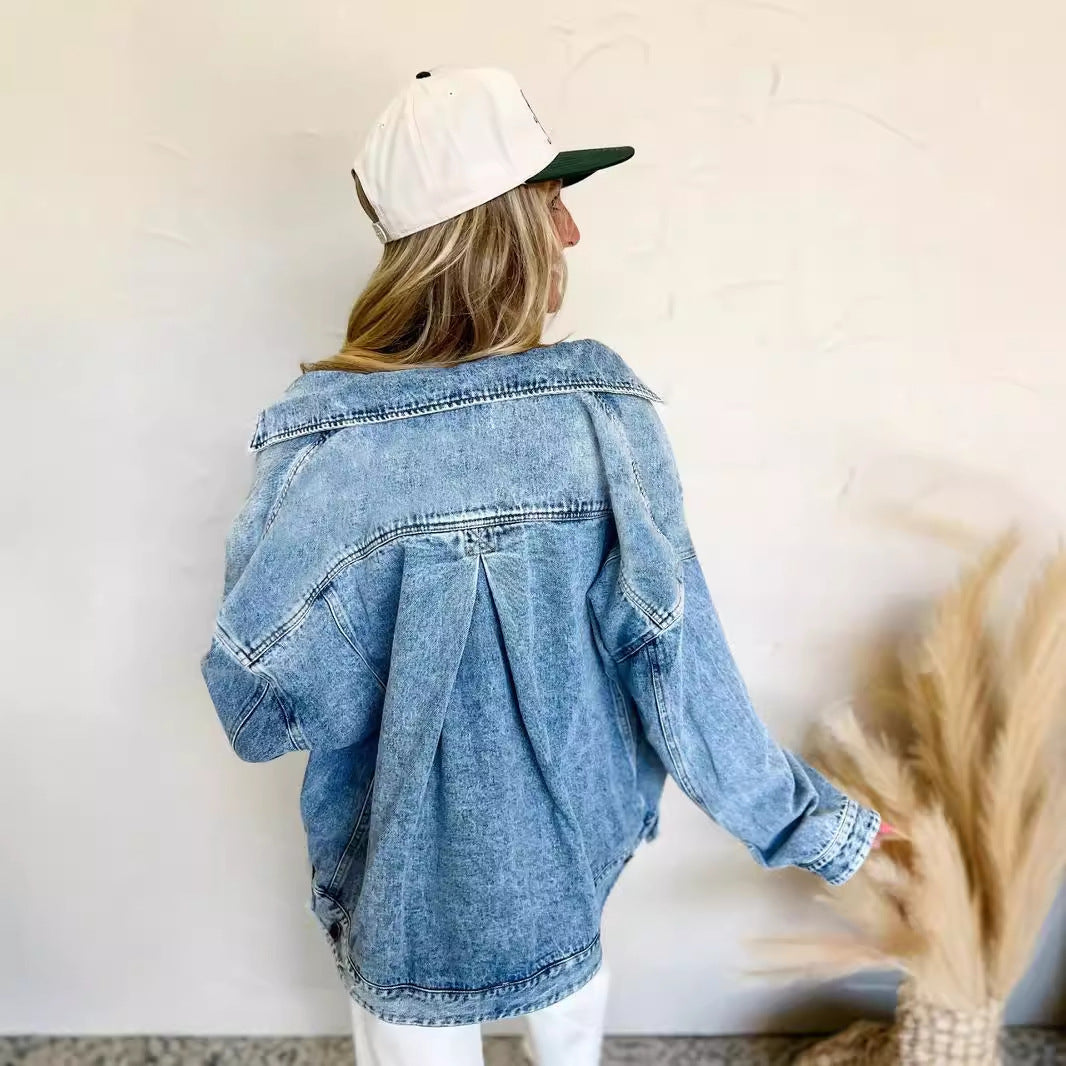 Dame casual denimjakke i afslappet oversized pasform med praktiske lommer Stilla