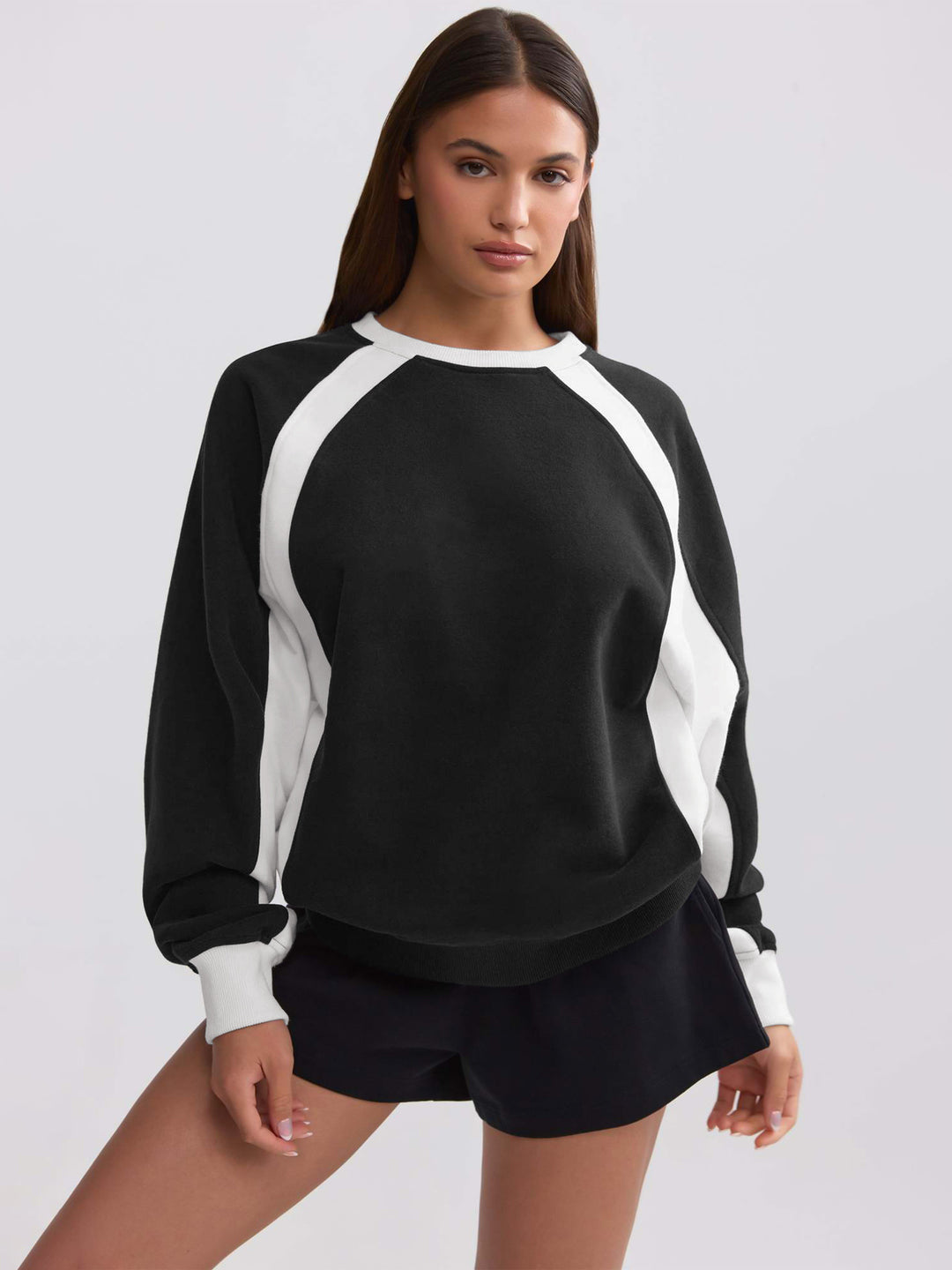 Dame sporty sweatshirt med kontrasterende raglanærmer og afslappet pasform Stilla