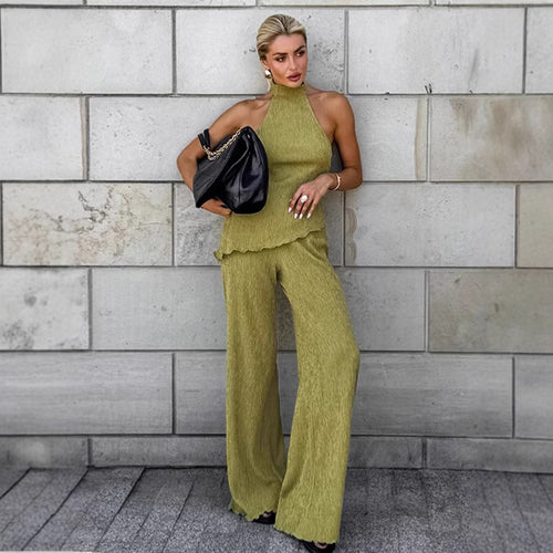 Dame wrapped dress med asymmetrisk kant og elegant flæseafslutning Stilla