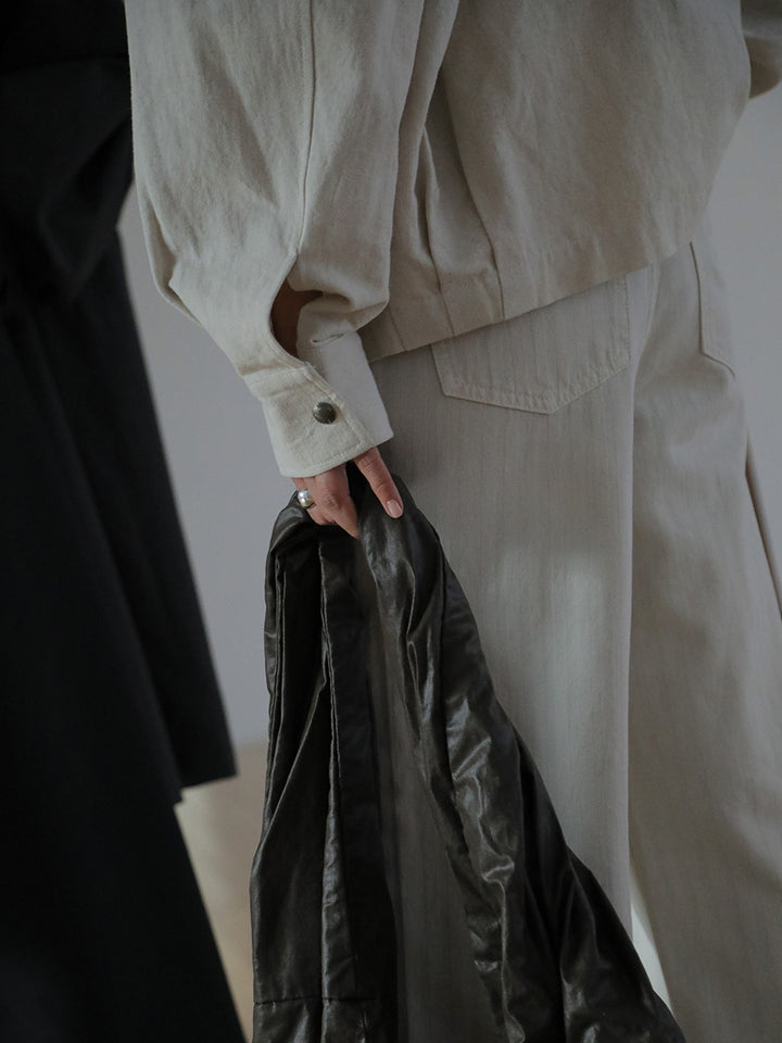 Dame afslappet overshirt-jakke med praktisk lynlås og kvalitetsknapdetaljer Stilla