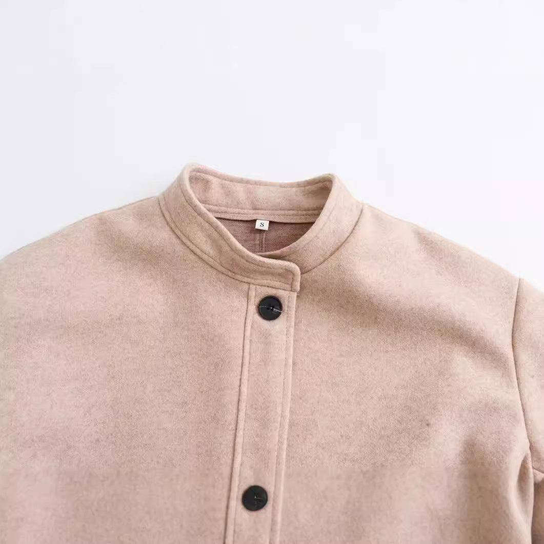 Kvinders overgangsjakke i et moderne oversized snit med praktiske lommer Stilla