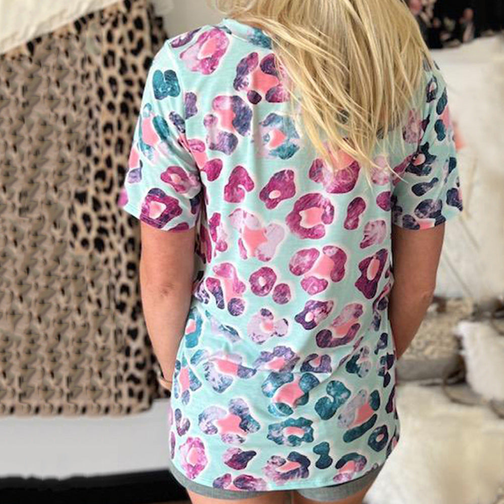 Dame Lækkert T-shirt med kreativ Leo-print og usædvanlig udskæring Stilla