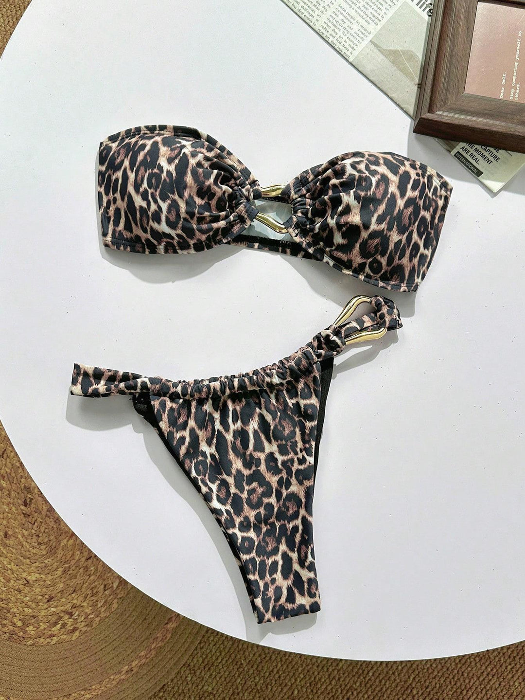 Dame Bandeau-bikini med dekorativ smykke detalje Skovae
