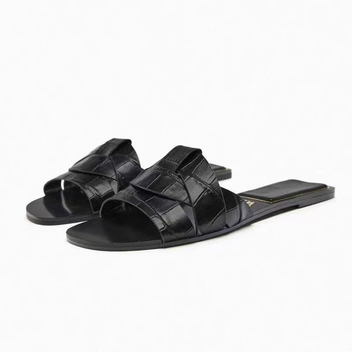 Dame slippers med glitrende remdesign og komfortabelt sæde Stilla