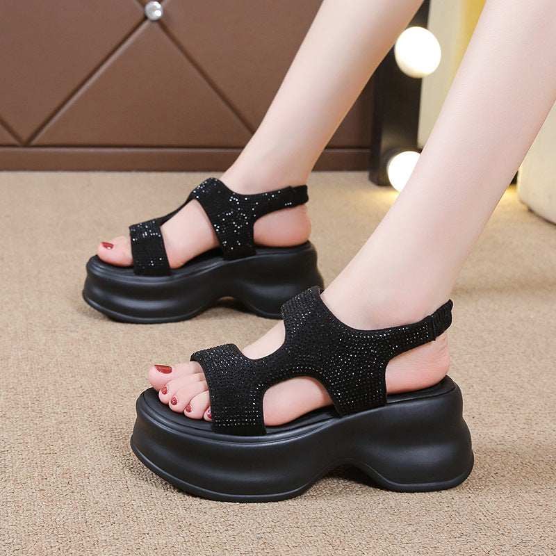 Dame Plateau-sandaler med funklende glimmer-remdesign og komfortabelt fodbede Stilla