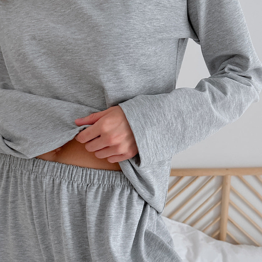 Dame pyjamasæt i behageligt, åndbart materiale med et moderne snit Stilla