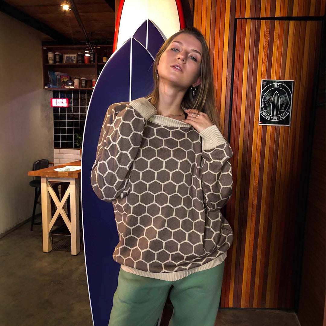 Kvindernes mønstrede sweatshirt med et sødt honningkombinationsmønster og løs pasform Stilla