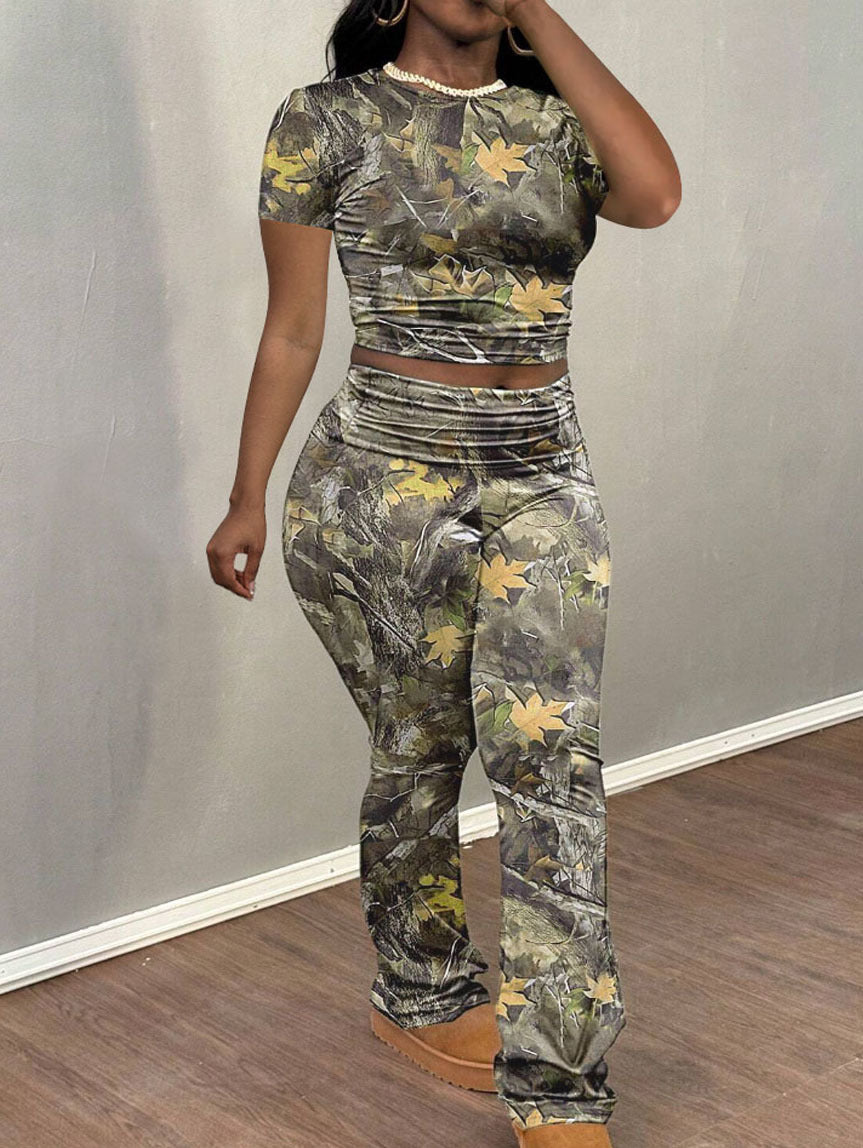Dame fritidsdragt med floral camouflage-design Stilla
