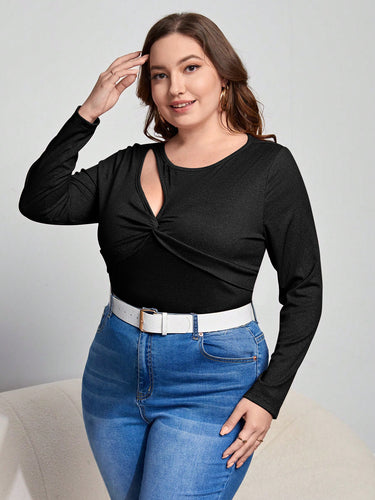 Dame stilfuld langærmet skjorte med elegant knudedesign og moderigtigt cut-out Stilla