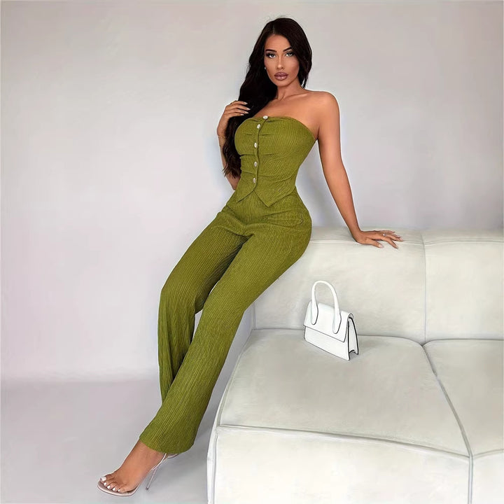 Dame elegant jumpsuit med tætsiddende snit og knapdetaljer Skovae
