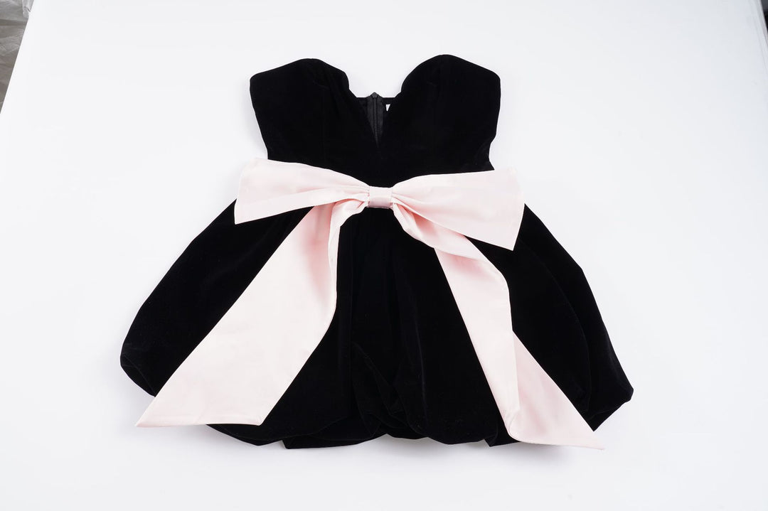 Dame aften kjole med voluminøs skørt og elegant satin sløjfe Skovae