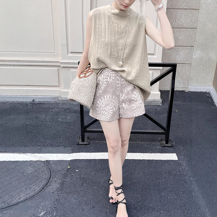 Dame moderigtige shorts med elegant blomsterprint Stilla