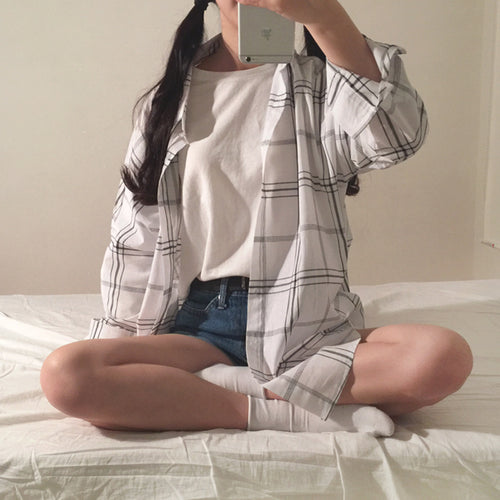 Kvinders stribede overshirt bluse i en afslappet pasform med oversized ærmer