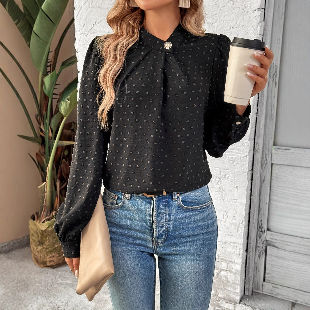 Dame elegant bluse med flæse detaljer og klassisk knapdesign Stilla