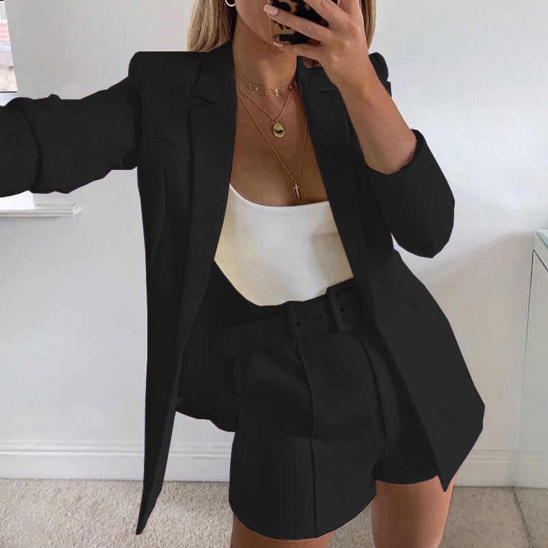 Dame afslappet blazer-shorts-sæt med taljebælte Stilla