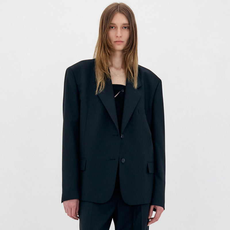 Dame Oversized Blazer i fin stof med moderne snit og praktiske lommer Stilla