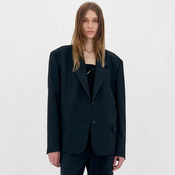 Dame Oversized Blazer i fin stof med moderne snit og praktiske lommer Stilla