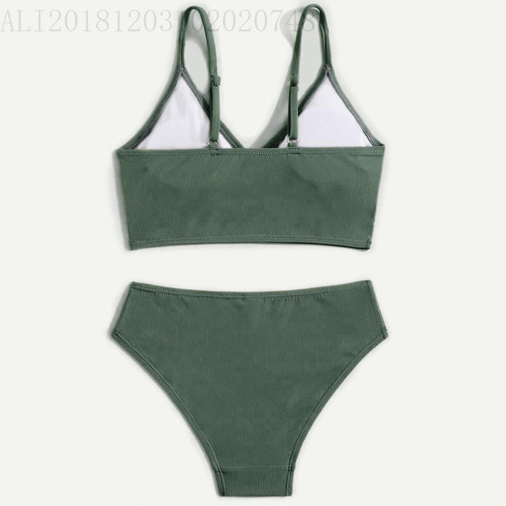 Dame bikini-sæt i moderne indpakningsstil med justerbare stropper Stilla