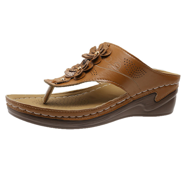 Dame Wedge-sandaler med elegant blomsterapplikation og anatomisk fodseng Stilla
