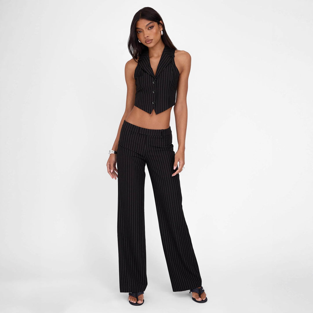 Damen ausgestelltes Bustier-Oberteil mit feinen Streifen und Knopfdetails Skovae