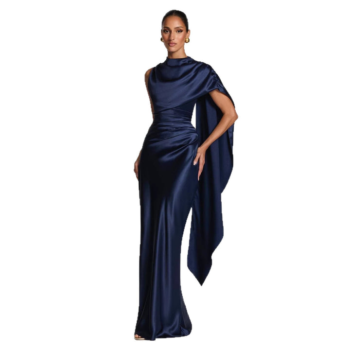 Dame elegante maxi kjoler med asymmetrisk top og flydende satin