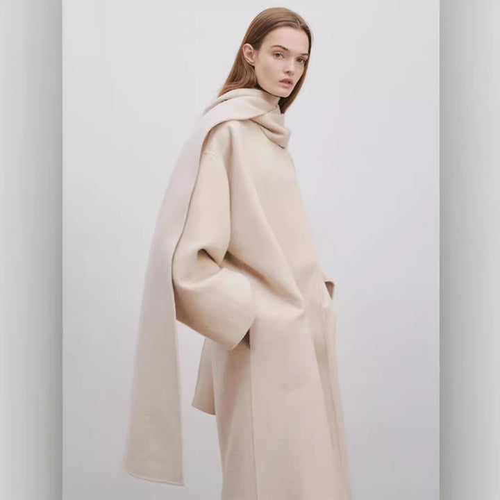 Kvinders elegante og tidløse uld poncho med tørklæde Stilla