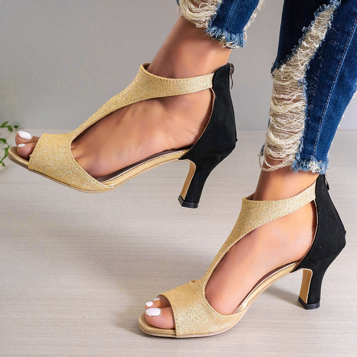 Dame elegante Peeptoe-Plateausandaler med glimmerdetaljer og moderne stropdesign Stilla