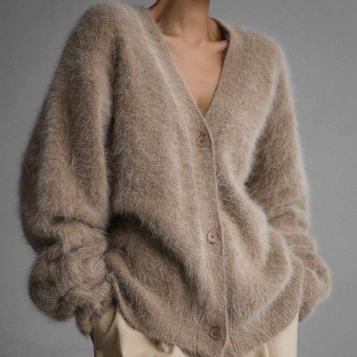 Damer hyggelig strikjakke med blød mohair-blanding og elegant knapliste Stilla