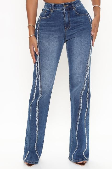 Dame Flared Jeans med frynsede kanter og sidelister Stilla